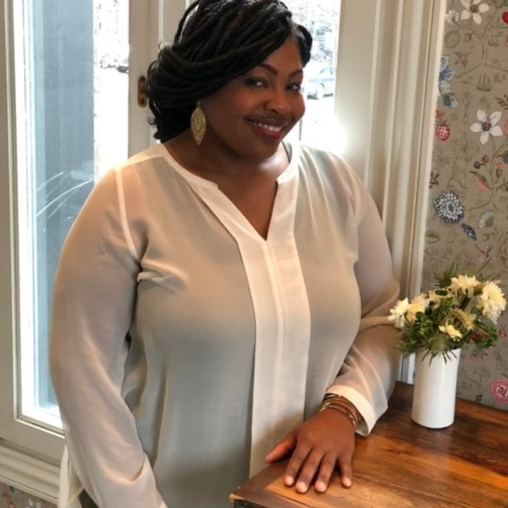 Meet your Posher, Jeneshia
